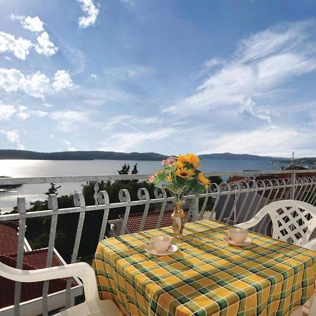 Amazing Apartment In Trogir With Kitchen 외부 사진