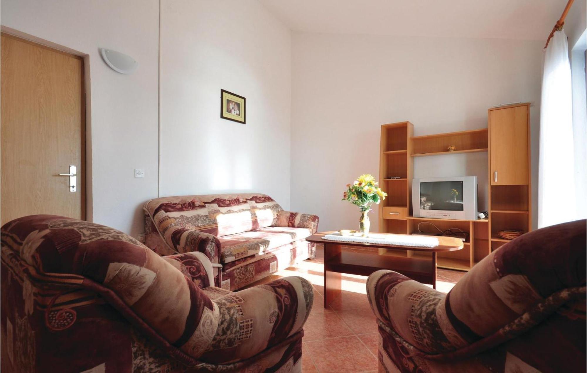 Amazing Apartment In Trogir With Kitchen 외부 사진