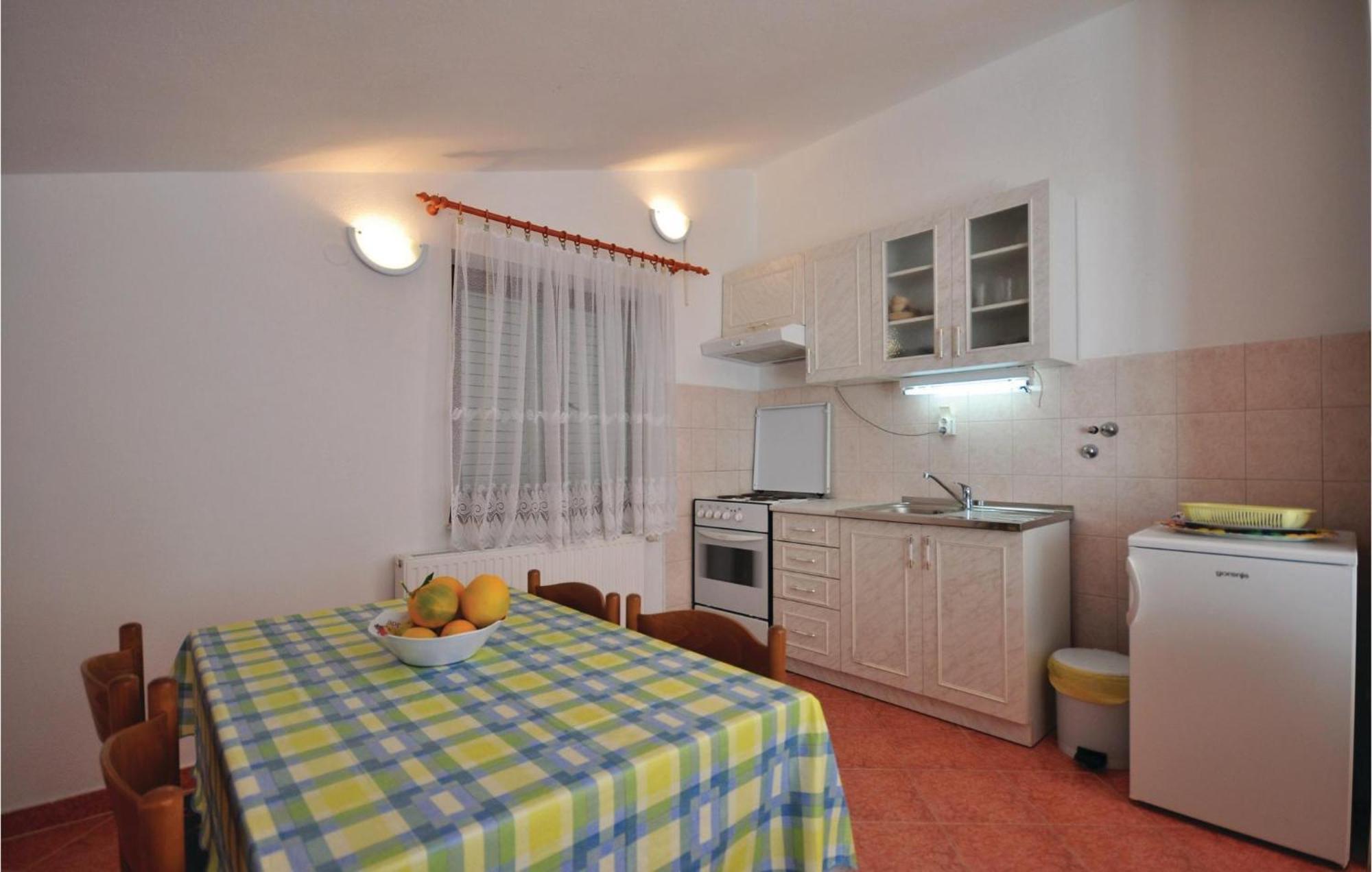 Amazing Apartment In Trogir With Kitchen 외부 사진
